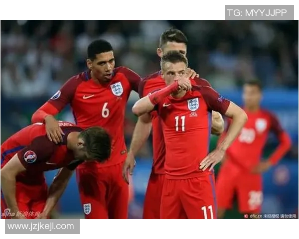 大巴黎与多特蒙德激战正酣比分揭晓引发球迷热议 大巴黎与多特蒙德激战正酣比分揭晓引发球迷热议