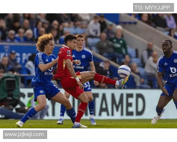 莱切城主场迎战南安普顿，争夺英超宝贵积分的激烈对决