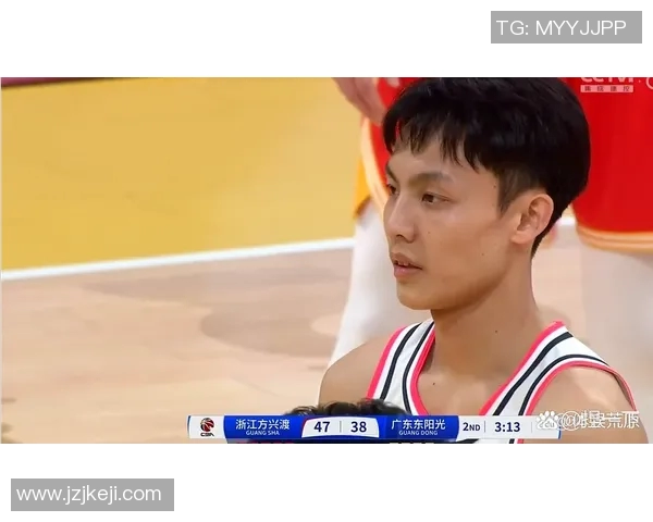 2016年CBA季后赛广东队与广厦队激战回顾与精彩瞬间分析
