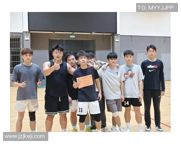 广场舞与篮球少年之间的青春碰撞与文化交融探讨